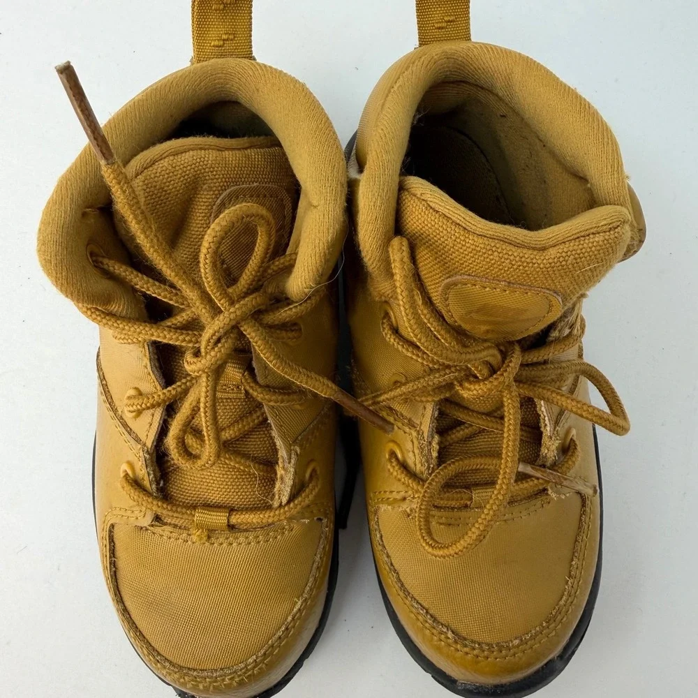 Nike Manoa LTR Kids Boots Wheat Tan Brown High Top Sneakers BQ5374-700 Size 9C